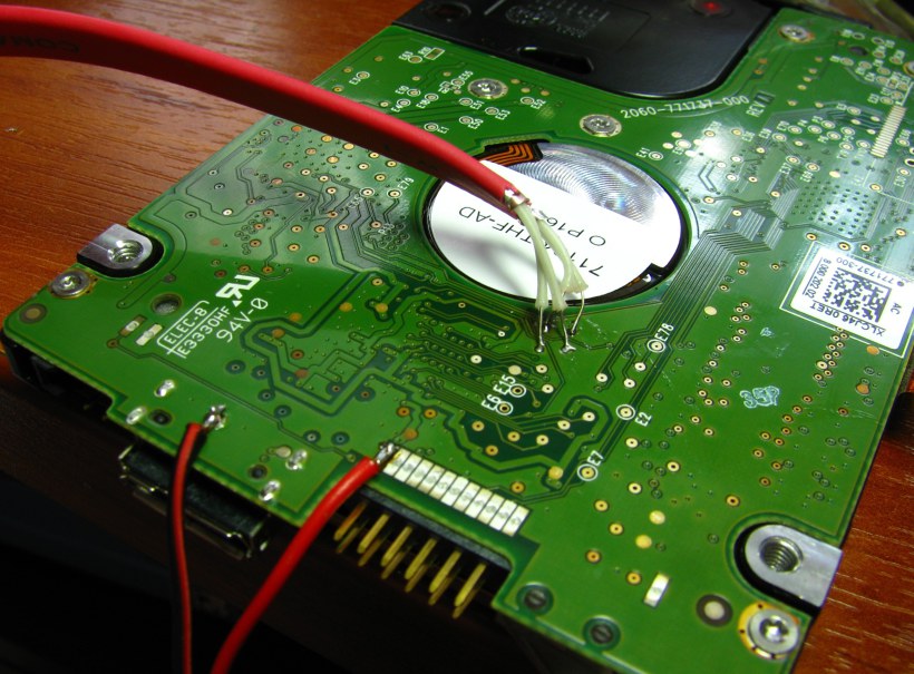 Вольты на ноутбуке. Wd5000bmvw припаять SATA. Western Digital wd5000bmvv. Wd10jmvw RX TX. Wd5000bmvw 11amcso.
